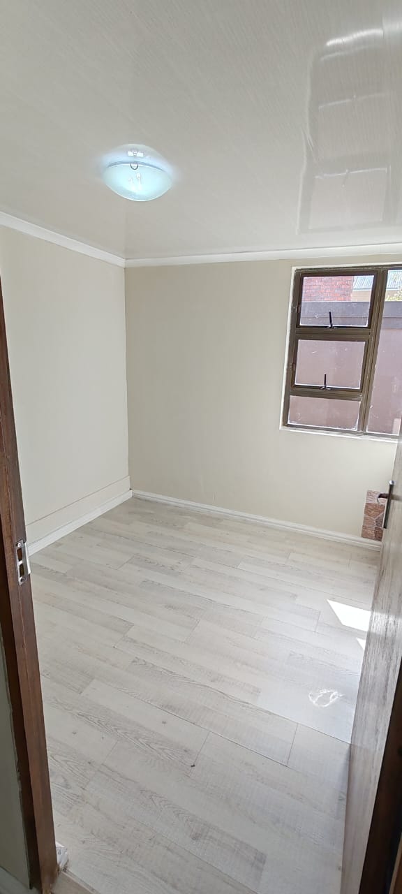 To Let 2 Bedroom Property for Rent in Zeekoevlei Western Cape